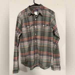 Patagonia Men's Multicolor Plaid Button Down Shirt